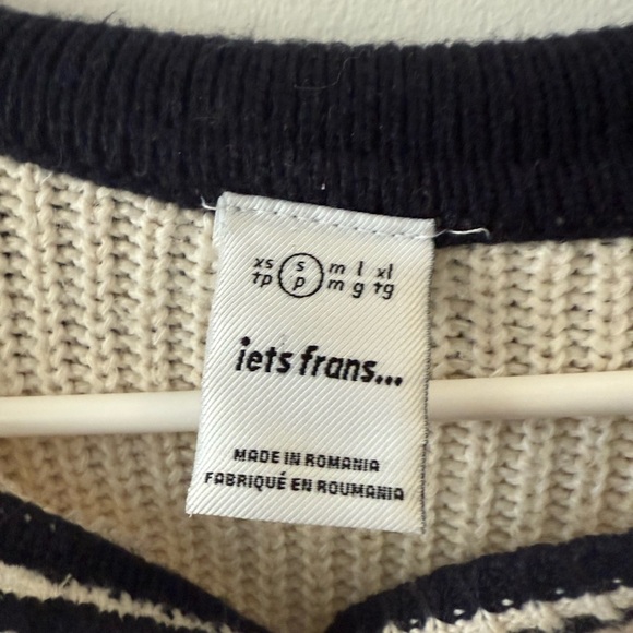 Urban Outfitters Black and Cream Collared Sweater - Picture 2 of 2